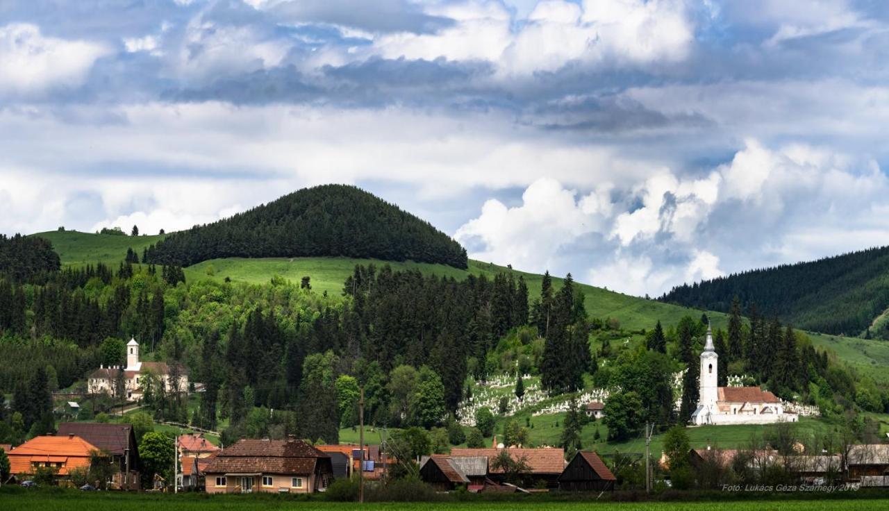 Hotel Csergő Ildikó vendégház Lăzarea Esterno foto