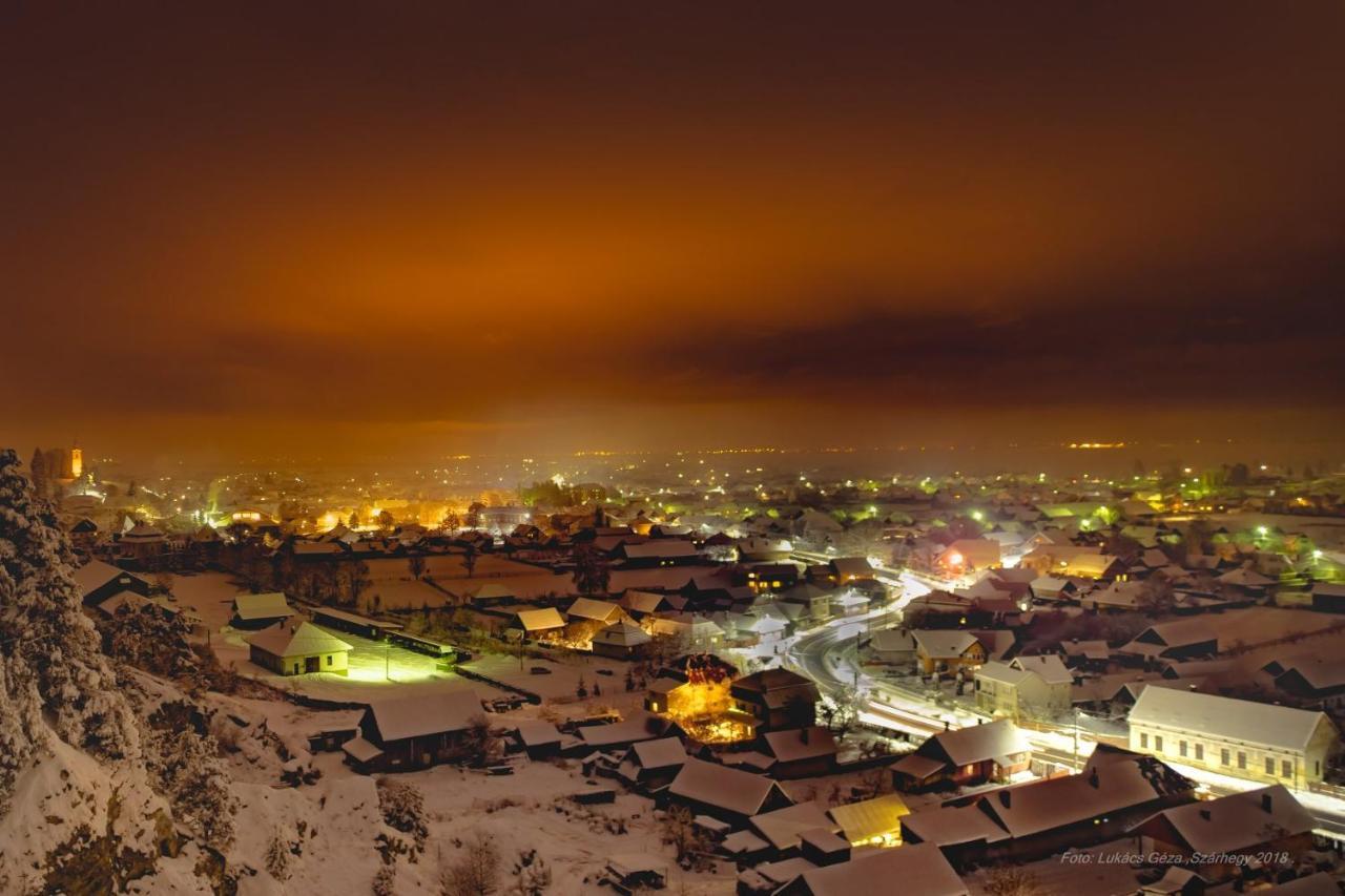 Hotel Csergő Ildikó vendégház Lăzarea Esterno foto